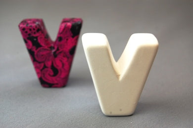 Country Love Crafts 3D Letter V 4.5cm Inner Wrap Quantity 6 - CLMC260 - Lilly Grace Crafts